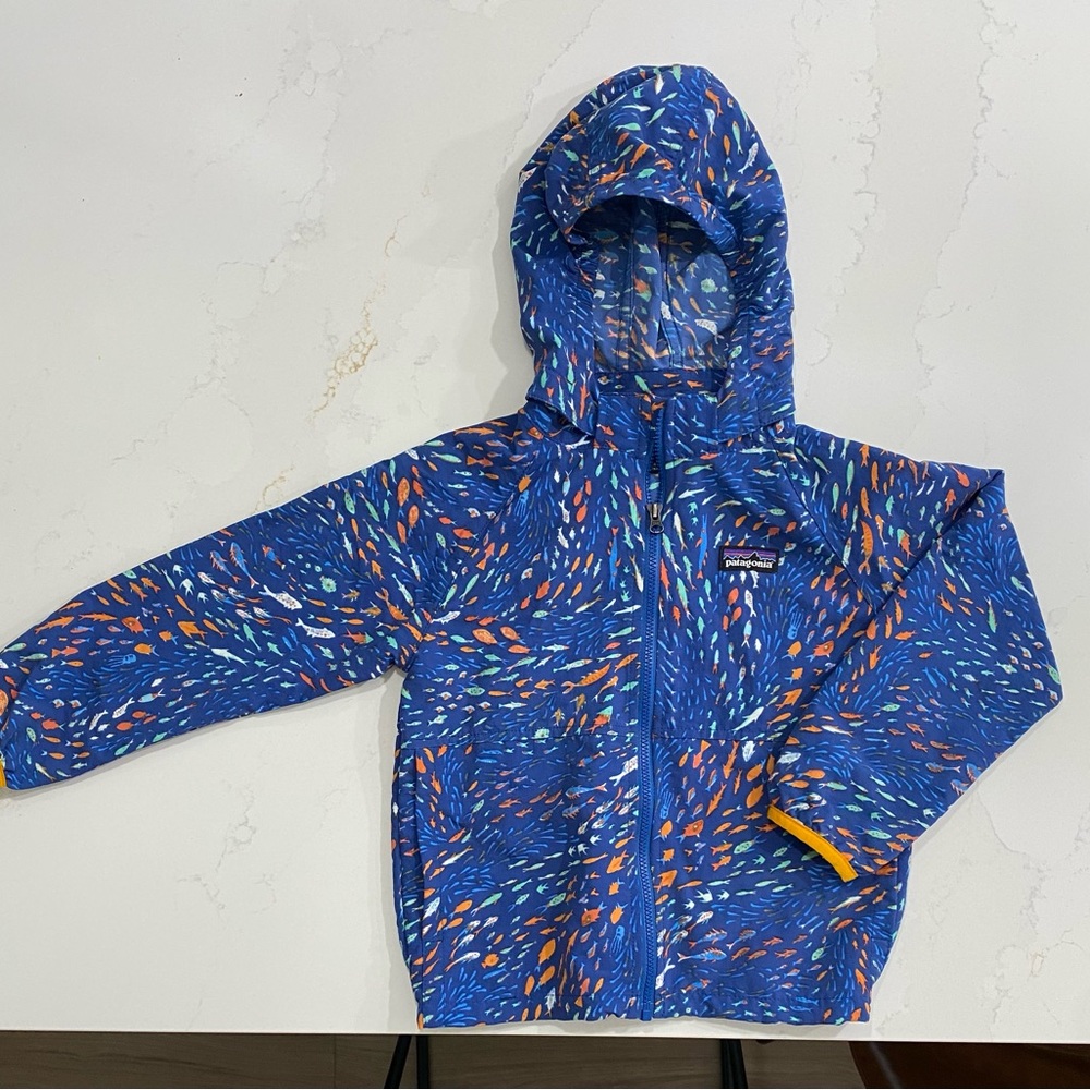 Patagonia Blue and Orange Fish design Windbreaker